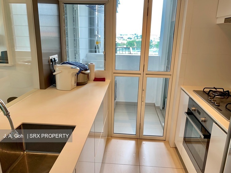 Sky Vue (D20), Condominium #189067002